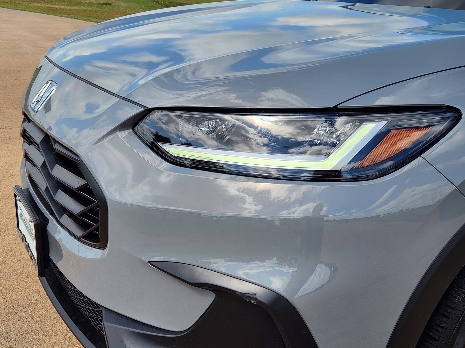 Used 2025 Honda HR-V Sport image 10