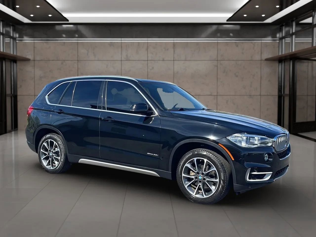 Used 2017 BMW X5 sDrive35i image 6