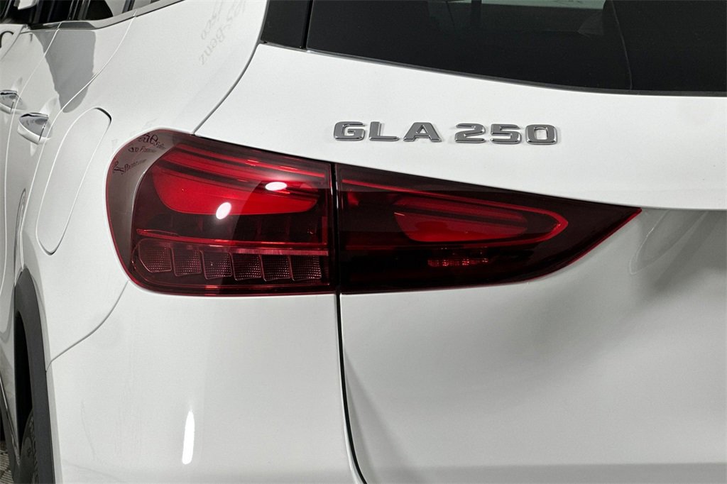 Certified 2026 Mercedes-Benz GLA 250 image 33
