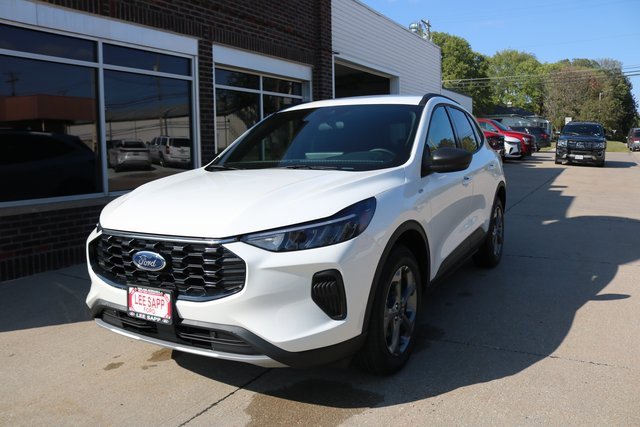 New 2025 Ford Escape ST-Line image 4