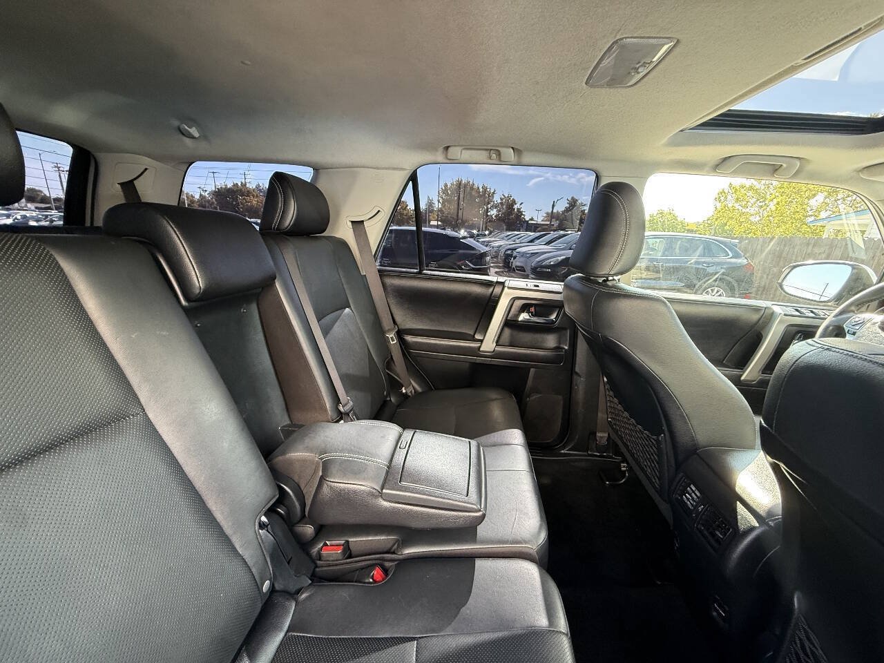 Used 2017 Toyota 4Runner Limited w/ Convenience Package AWD/4WD image 19