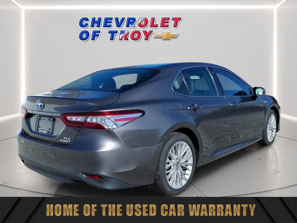 Used 2018 Toyota Camry XLE image 9