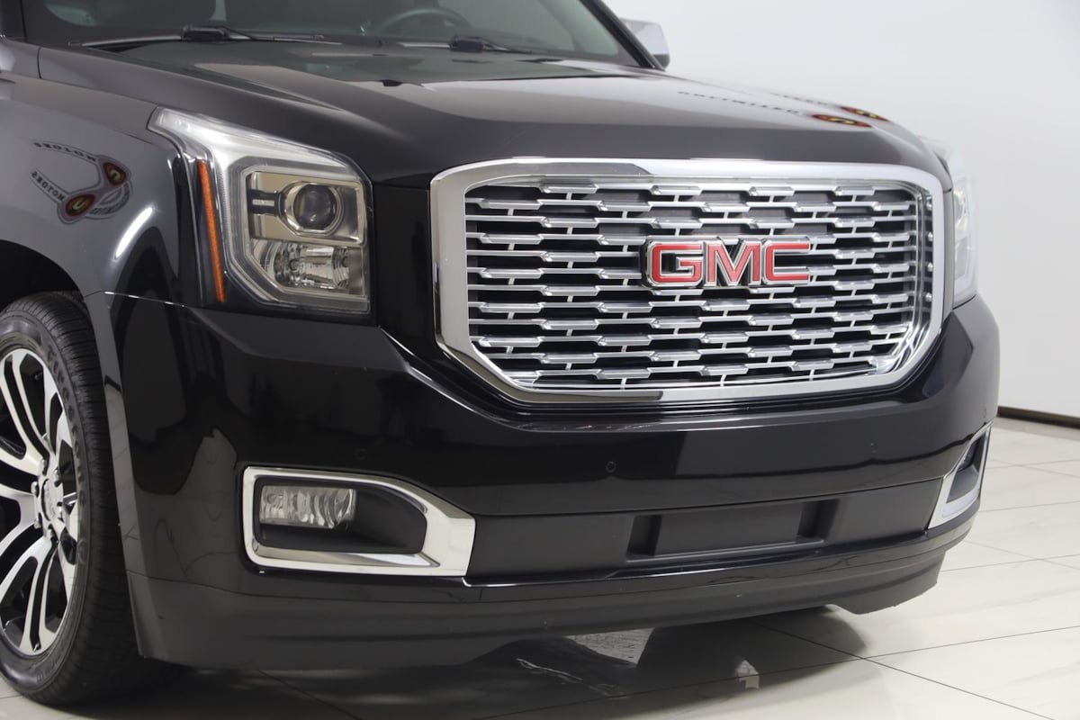 Used 2018 GMC Yukon Denali w/ Denali Ultimate Package AWD/4WD image 40