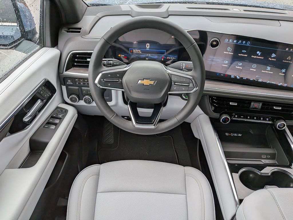 New 2026 Chevrolet Suburban Premier image 17