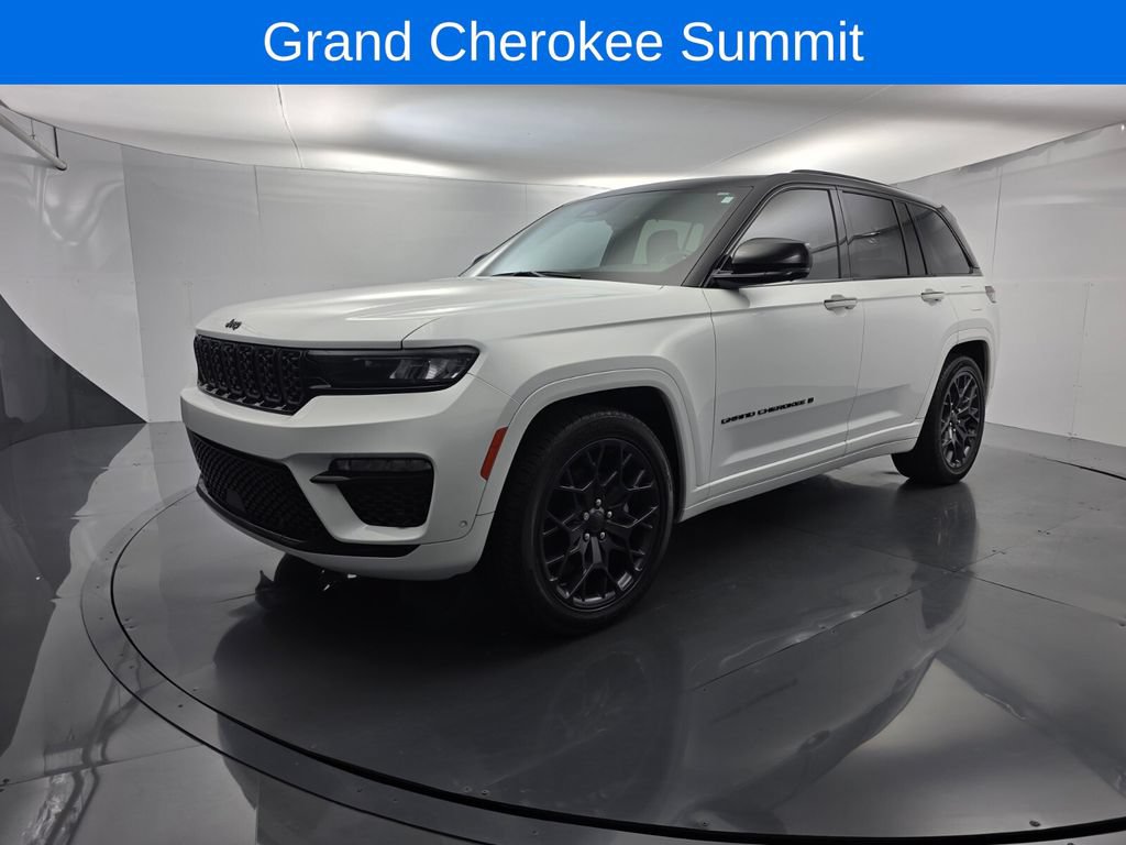 Used 2025 Jeep Grand Cherokee Summit w/ Obsidian Package AWD/4WD image 8