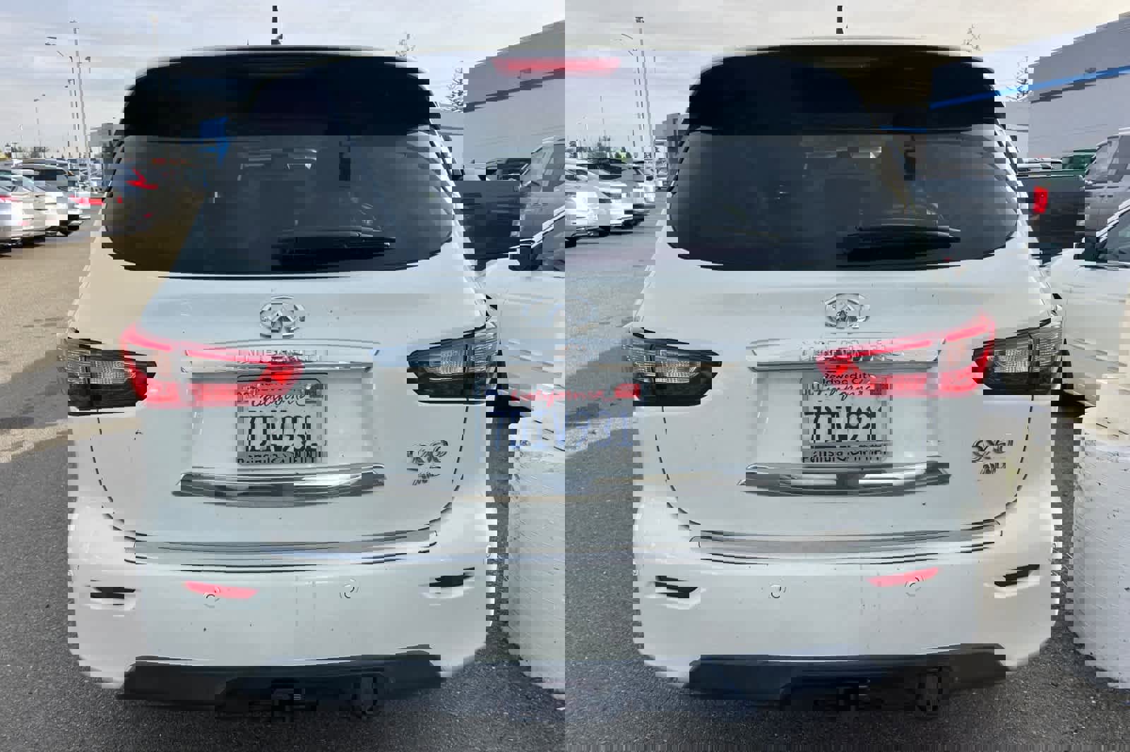 Used 2014 INFINITI QX60 AWD w/ Premium Plus Package image 5