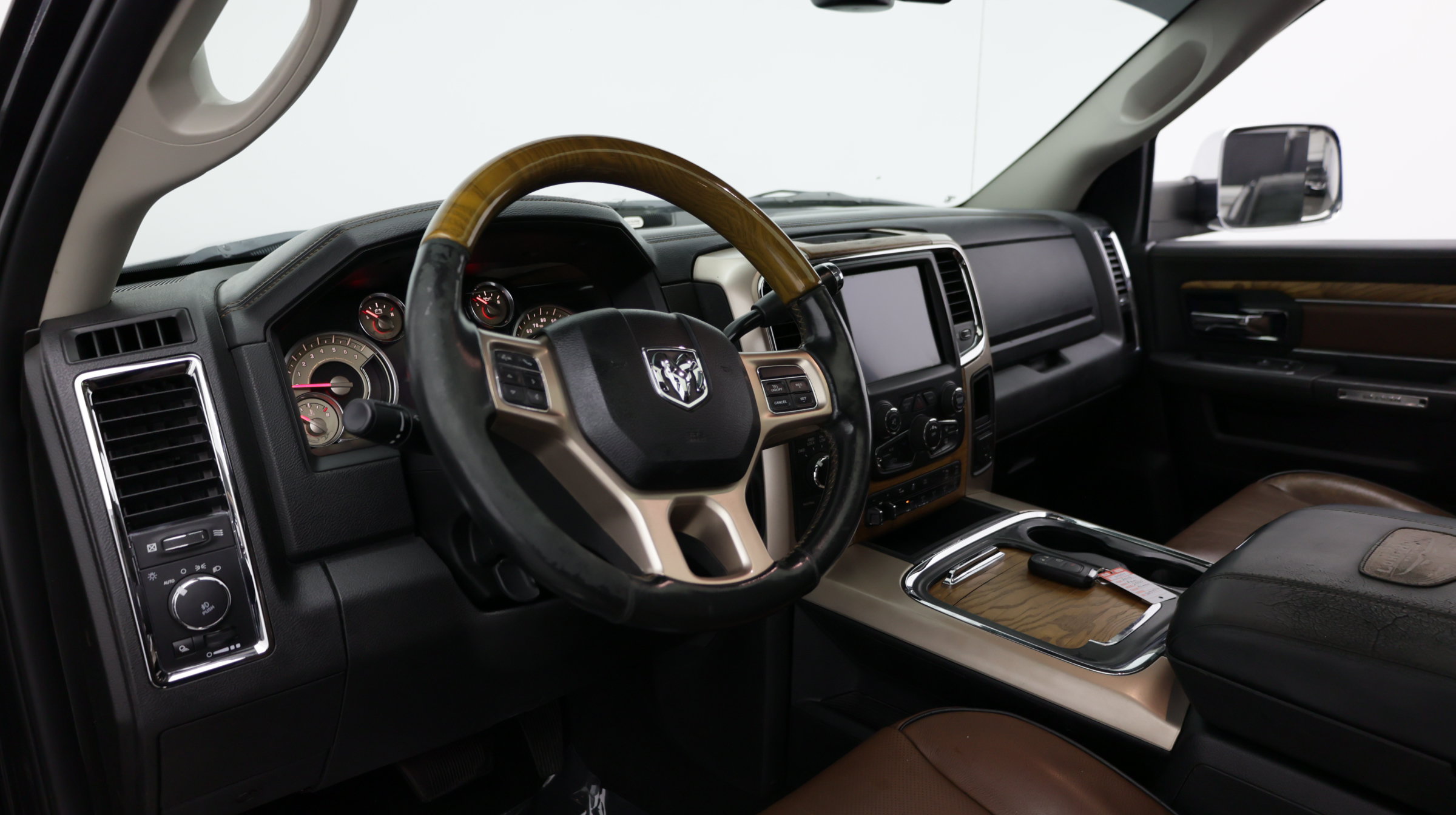 Used 2018 RAM 2500 Longhorn AWD/4WD image 13