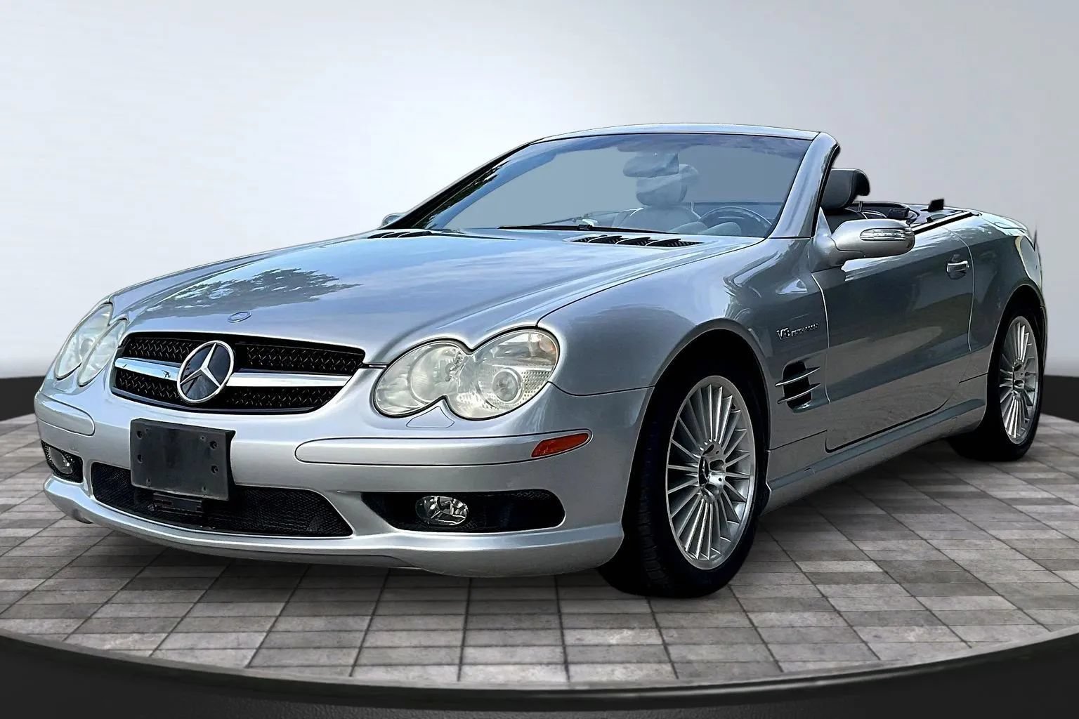 Used 2004 Mercedes-Benz SL 55 AMG image 1