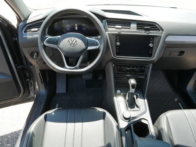 Certified 2024 Volkswagen Tiguan SE AWD/4WD image 22