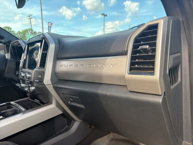 Used 2022 Ford F250 Lariat w/ Black Appearance Package image 13