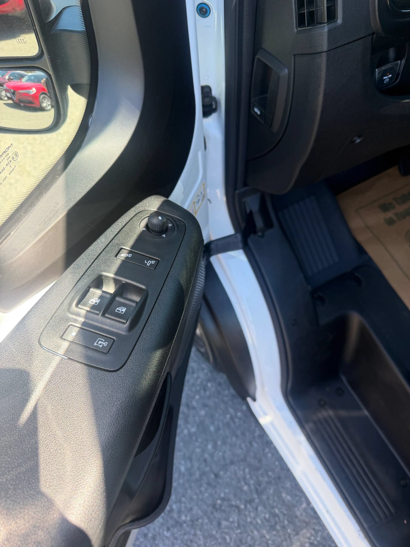Used 2026 RAM ProMaster 2500 w/ Convenience Group FWD image 10