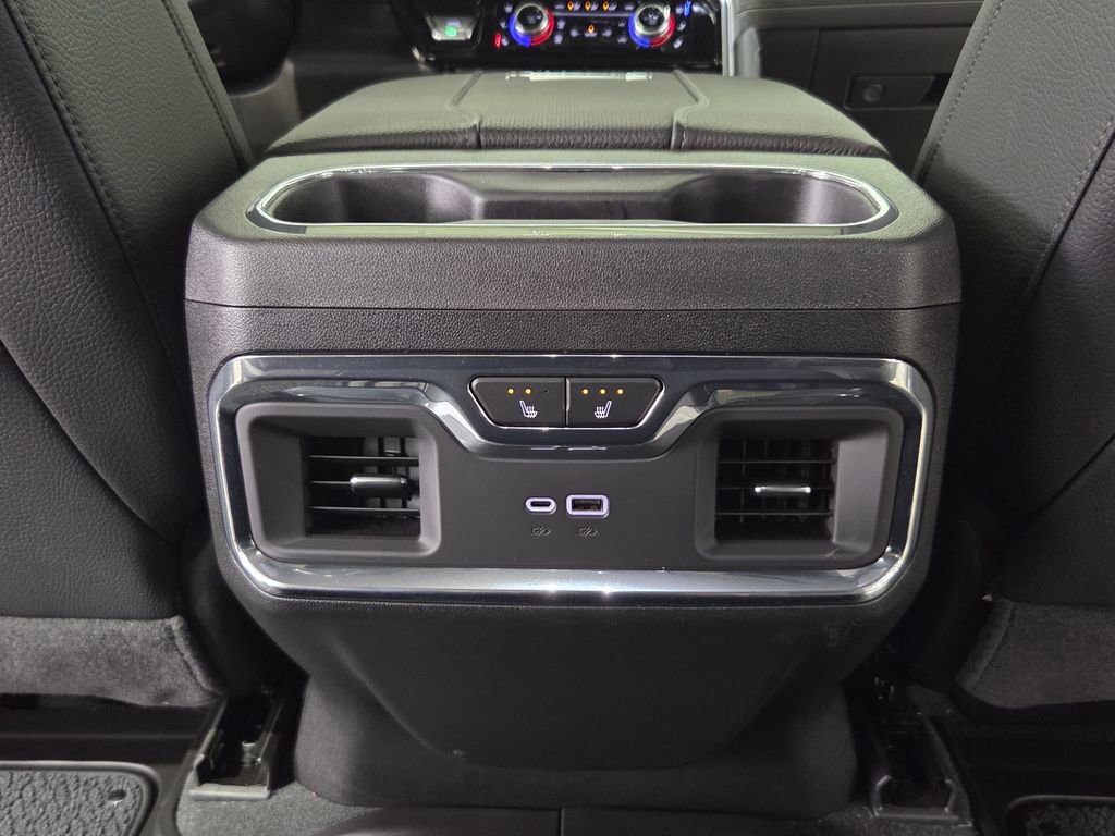 Used 2025 GMC Sierra 3500 Denali w/ Denali Reserve Package image 10