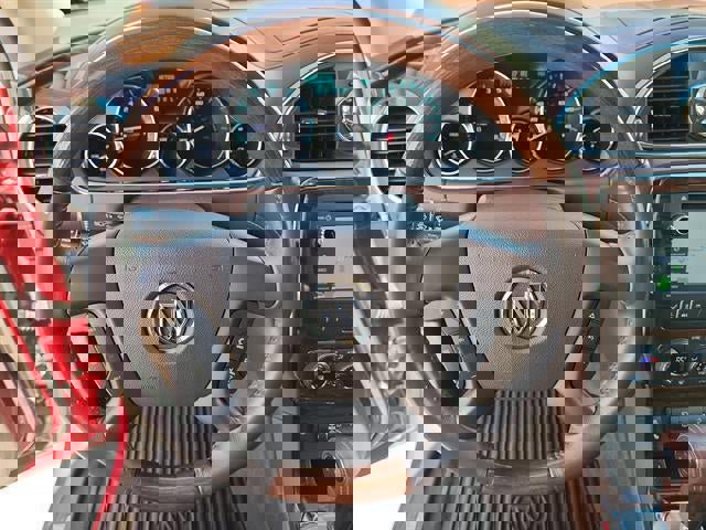 Used 2014 Buick Enclave Premium image 17