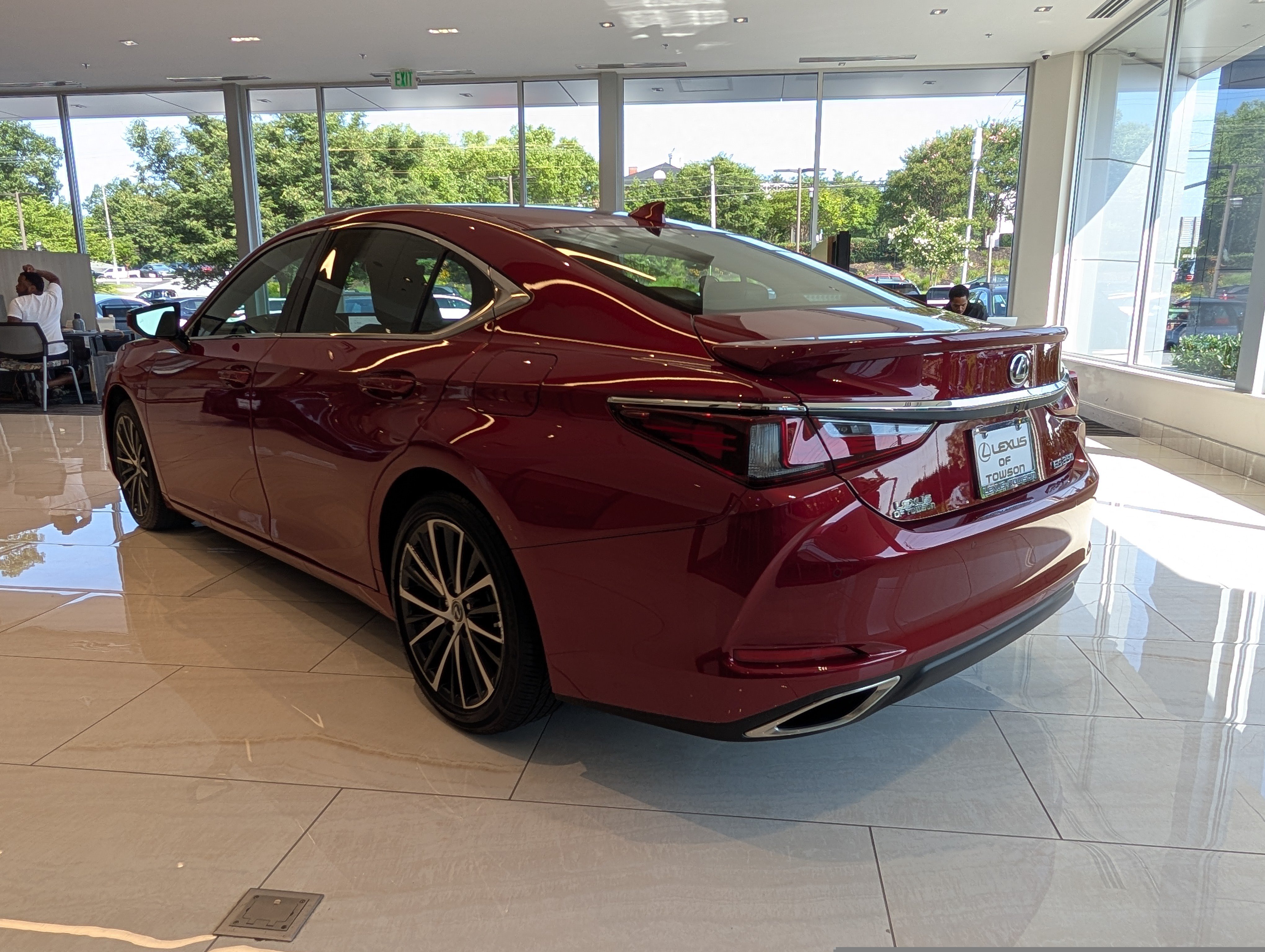 Certified 2025 Lexus ES 350 w/ Premium Package FWD image 5