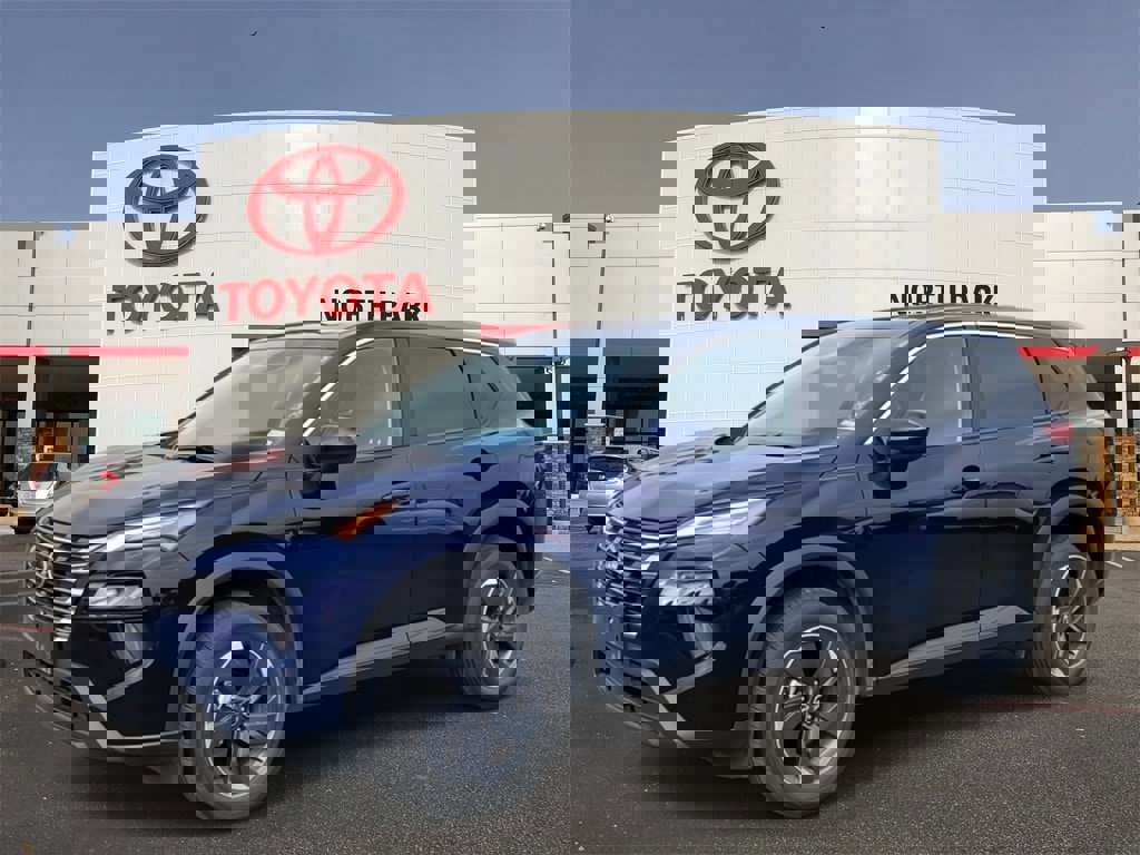 Used 2025 Nissan Rogue SV image 1