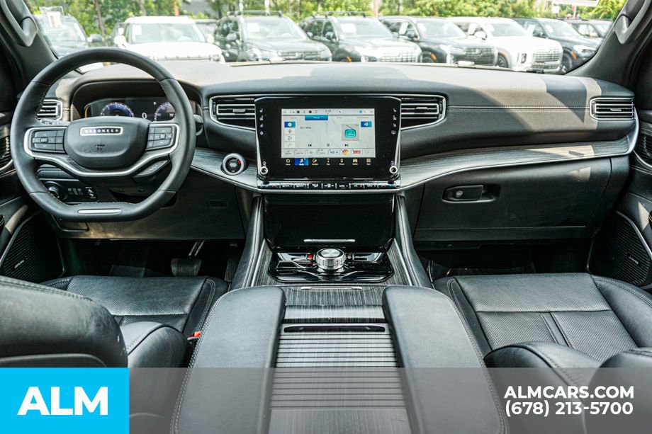 Used 2023 Jeep Wagoneer Series II image 28