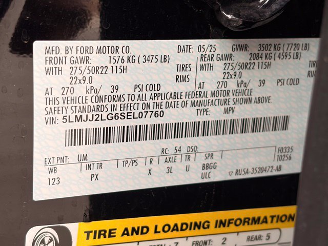 Used 2025 Lincoln Navigator Reserve AWD/4WD image 20