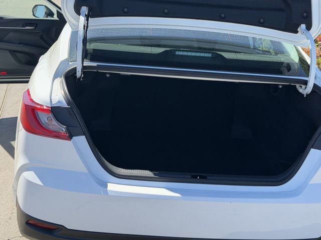 Used 2025 Toyota Camry LE image 23