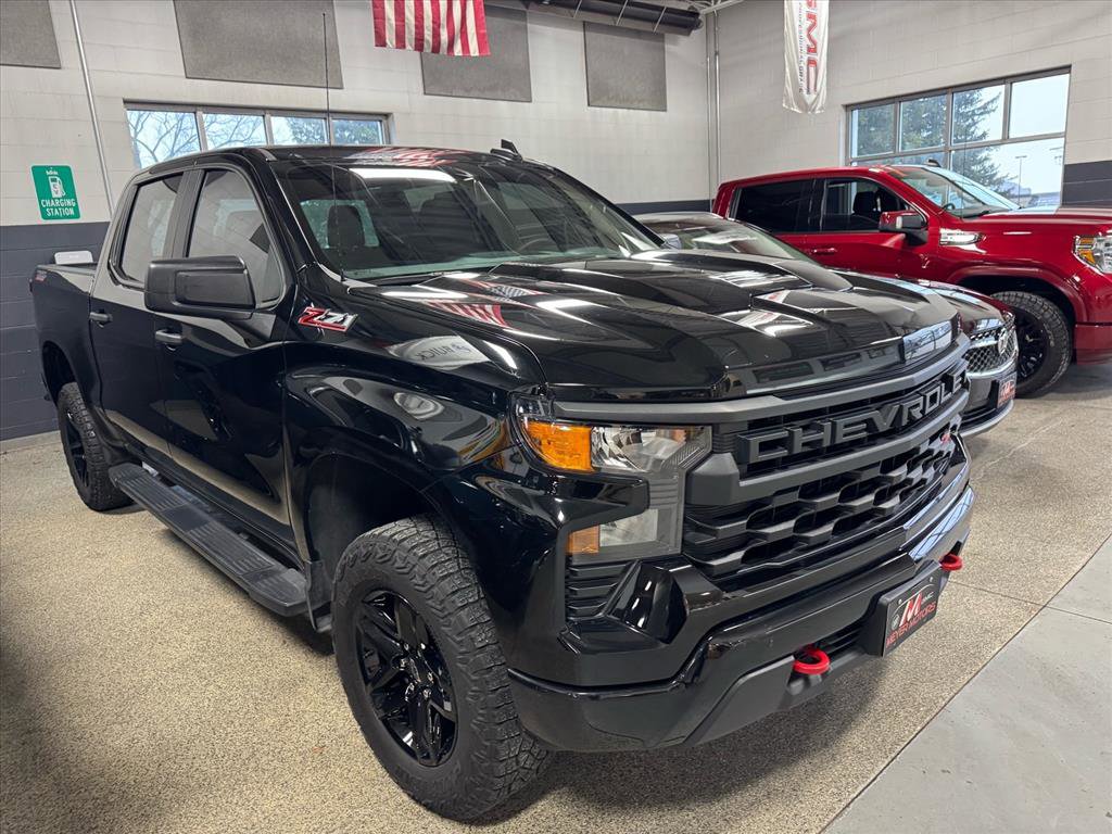 Used 2024 Chevrolet Silverado 1500 Custom Trail Boss image 3