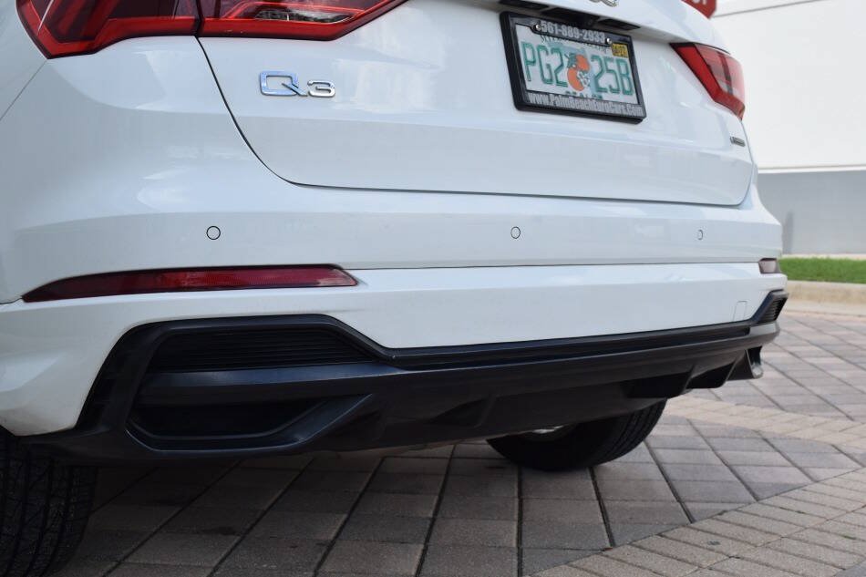Used 2020 Audi Q3 2.0T Premium w/ Convenience Package AWD/4WD image 20