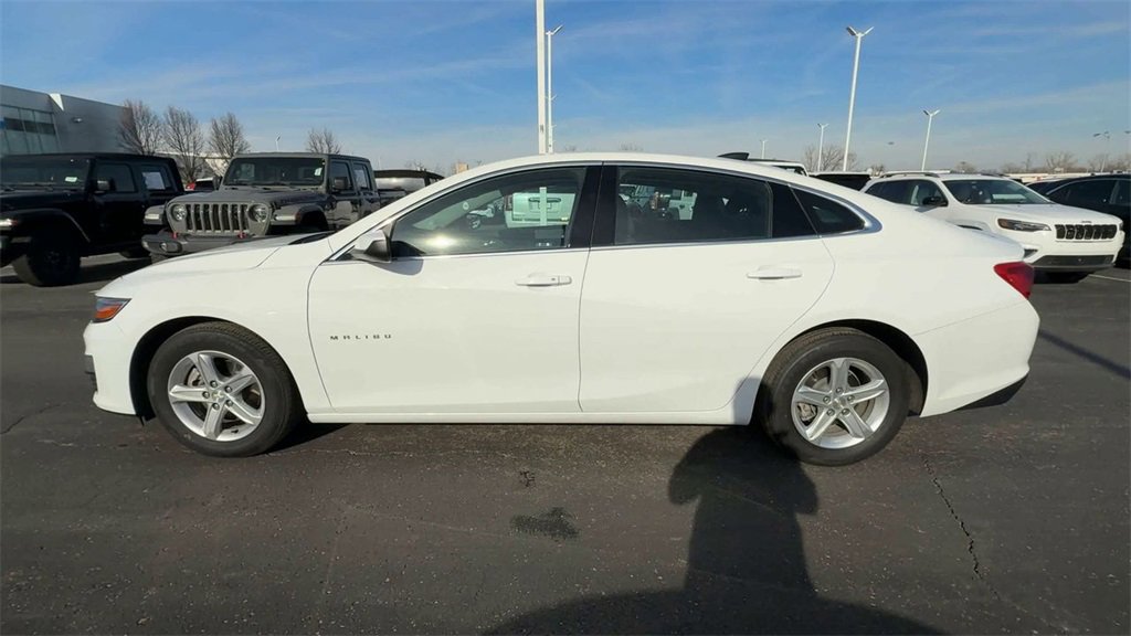 Used 2023 Chevrolet Malibu LS w/ Driver Confidence Package image 5