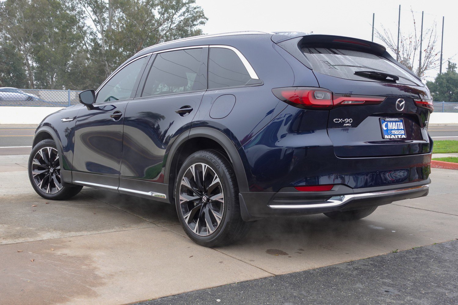 Used 2024 MAZDA CX-90 Plug-In Hybrid w/ Premium Pkg image 7