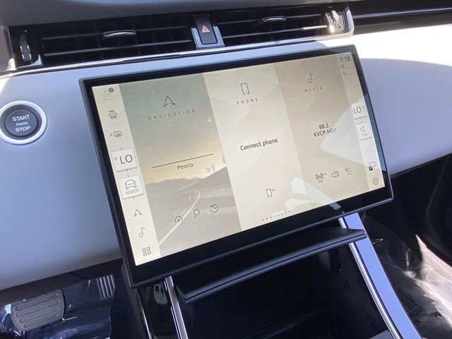 New 2026 Land Rover Range Rover Evoque S image 8