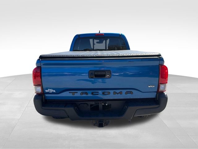 Used 2018 Toyota Tacoma TRD Off-Road AWD/4WD image 4