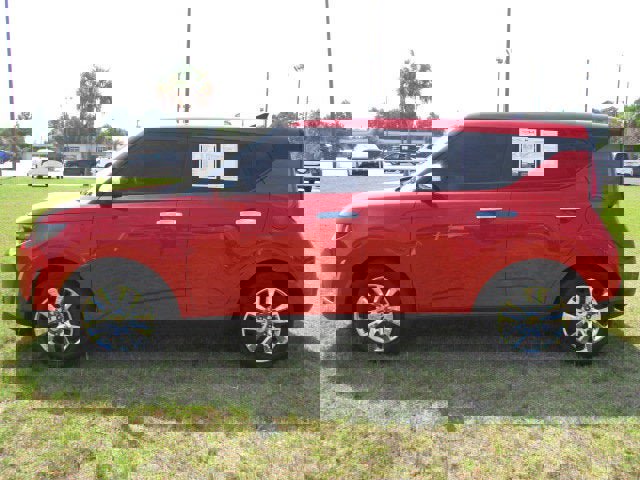 Used 2024 Kia Soul LX w/ Option Group 015 image 6