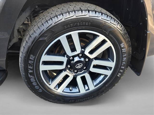 Used 2020 Toyota 4Runner Limited AWD/4WD image 22