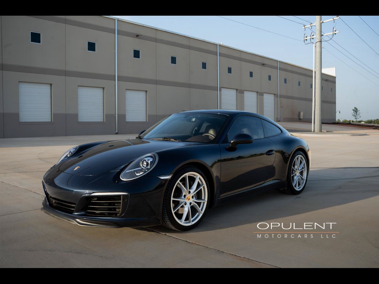 Used 2017 Porsche 911 Carrera RWD image 1