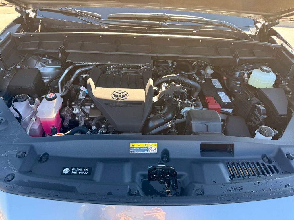 Used 2026 Toyota Highlander XLE image 31