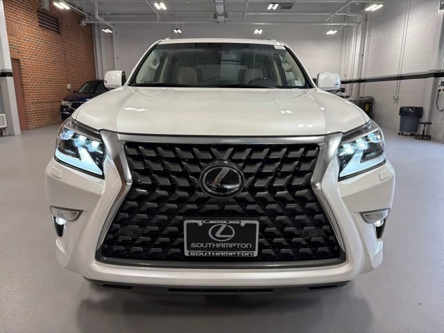 Used 2023 Lexus GX 460 Premium w/ Premium Package AWD/4WD image 2
