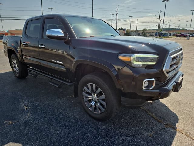 Used 2021 Toyota Tacoma Limited AWD/4WD image 2
