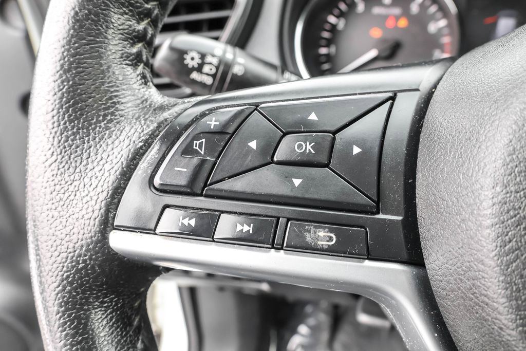 Used 2020 Nissan Rogue SL w/ Premium Package image 22