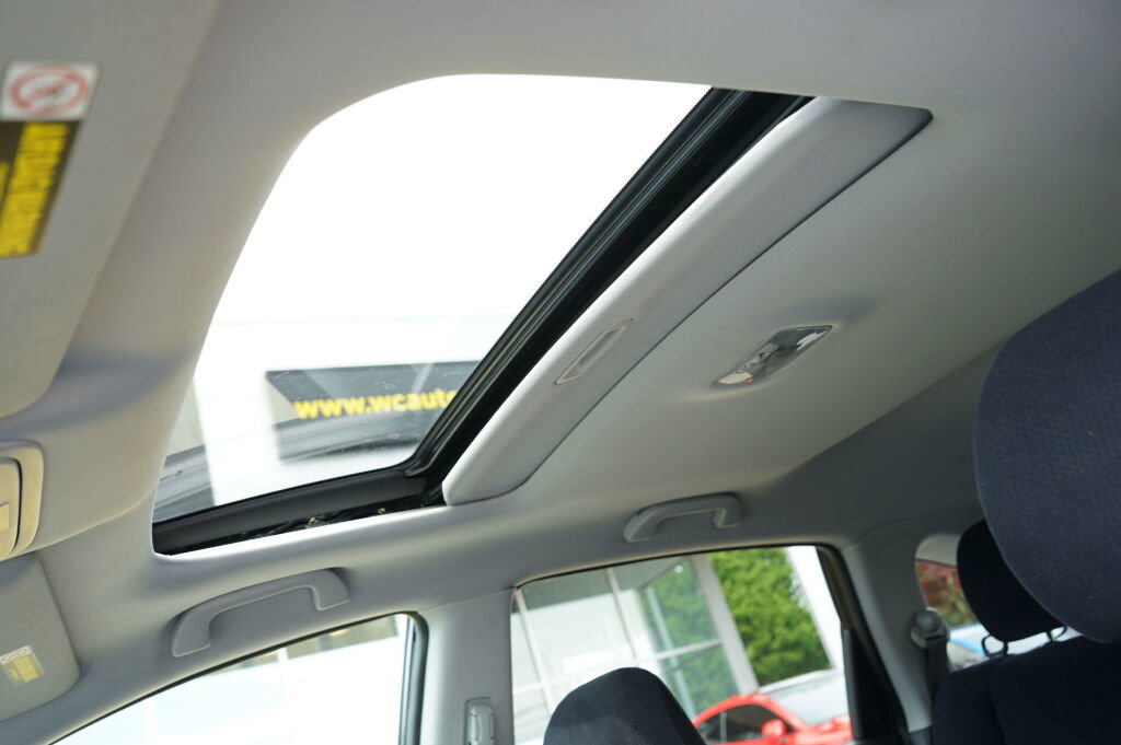 Used 2010 Honda CR-V EX image 16