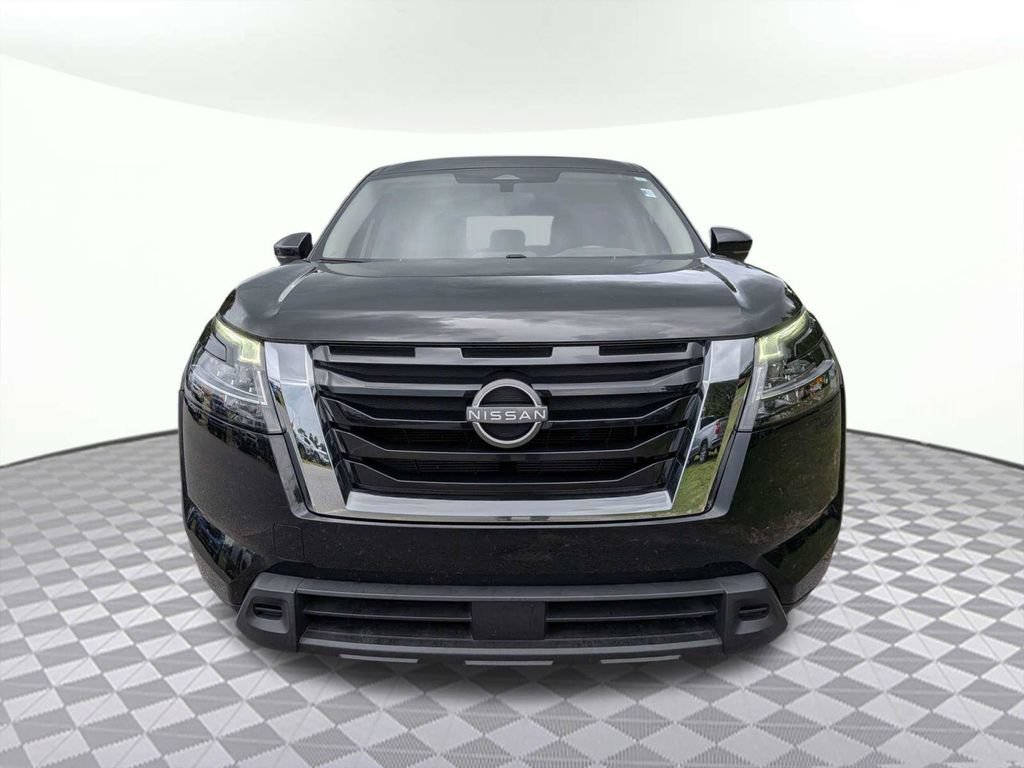 Used 2022 Nissan Pathfinder S FWD image 8