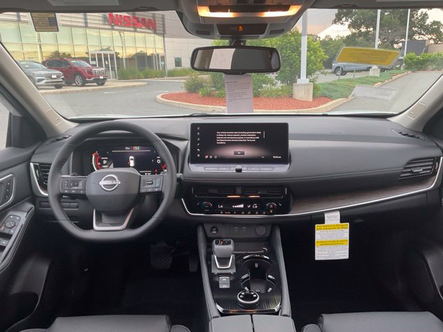 New 2026 Nissan Rogue Platinum AWD/4WD image 15