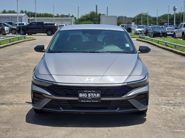 Used 2026 Hyundai Elantra Sport FWD image 8