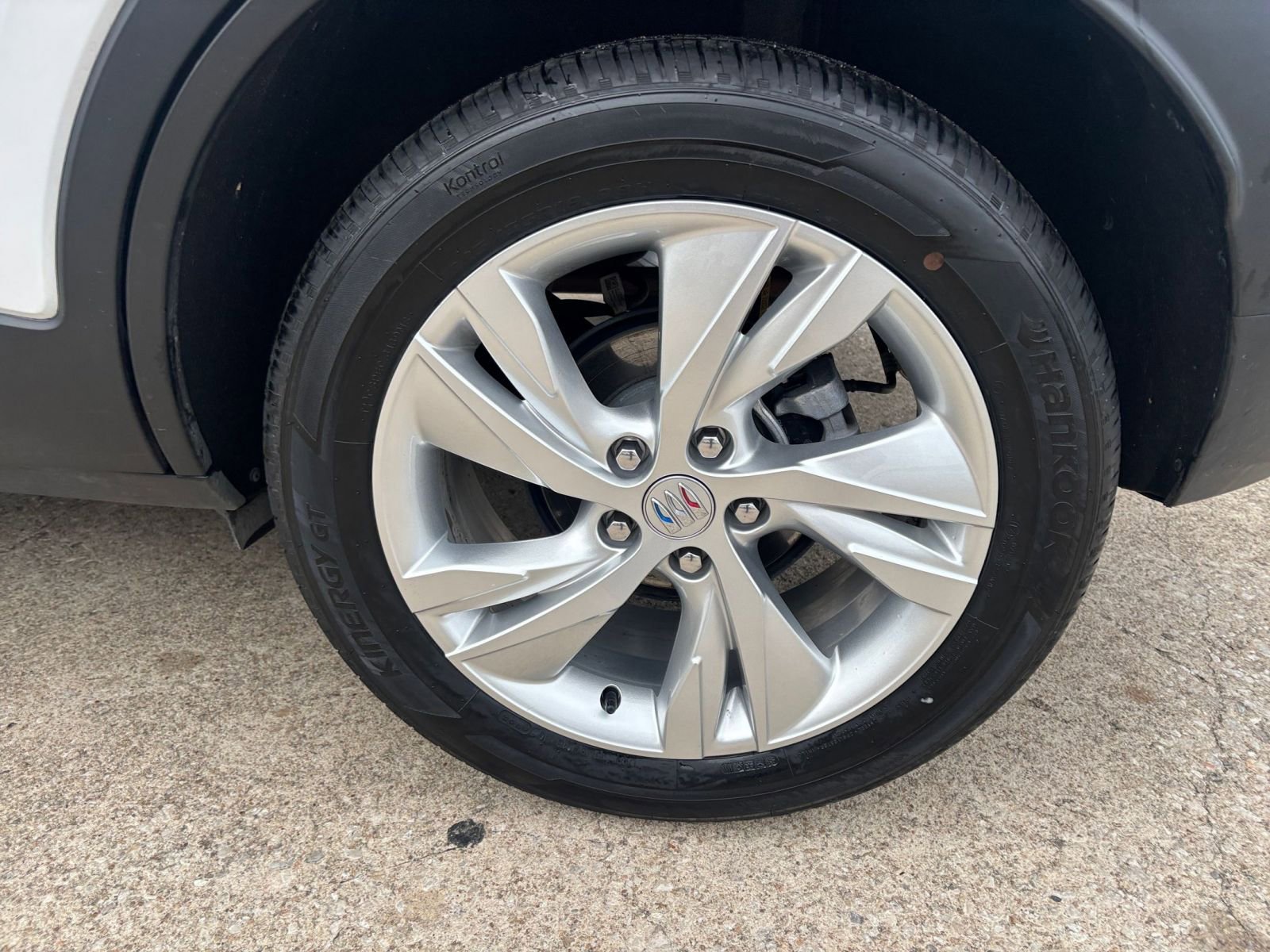 Used 2025 Buick Encore GX Preferred FWD image 29