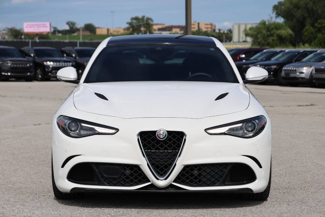 Used 2018 Alfa Romeo Giulia Quadrifoglio w/ Driver Assist Dynamic Package RWD image 2