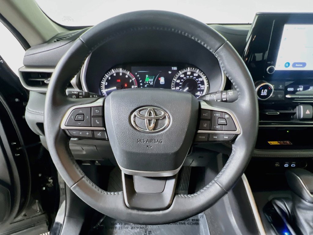 Used 2026 Toyota Highlander XLE AWD/4WD image 15