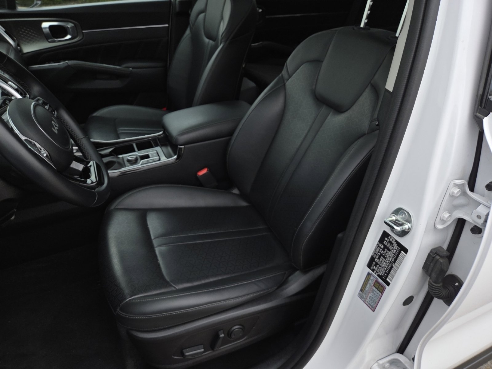 Used 2023 Kia Sorento SX image 24