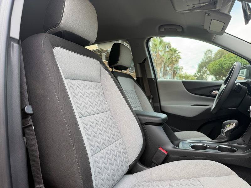 Used 2023 Chevrolet Equinox LS AWD/4WD image 53