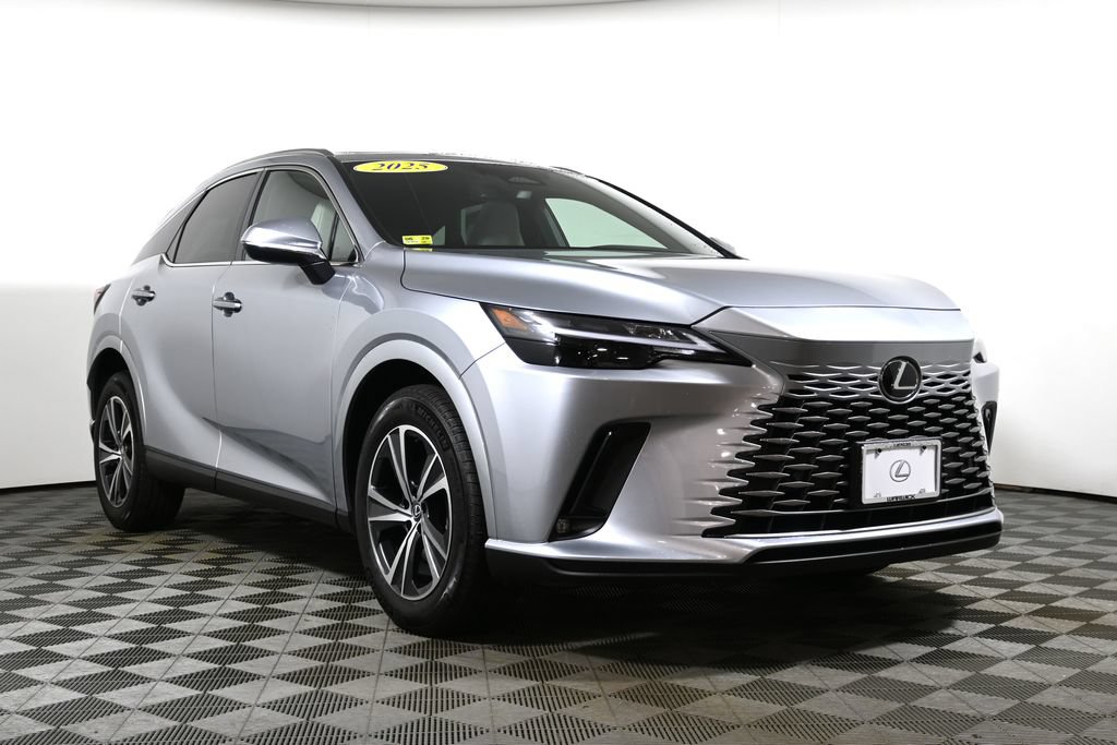 Used 2025 Lexus RX 350 Premium w/ Accessory Package AWD/4WD image 9