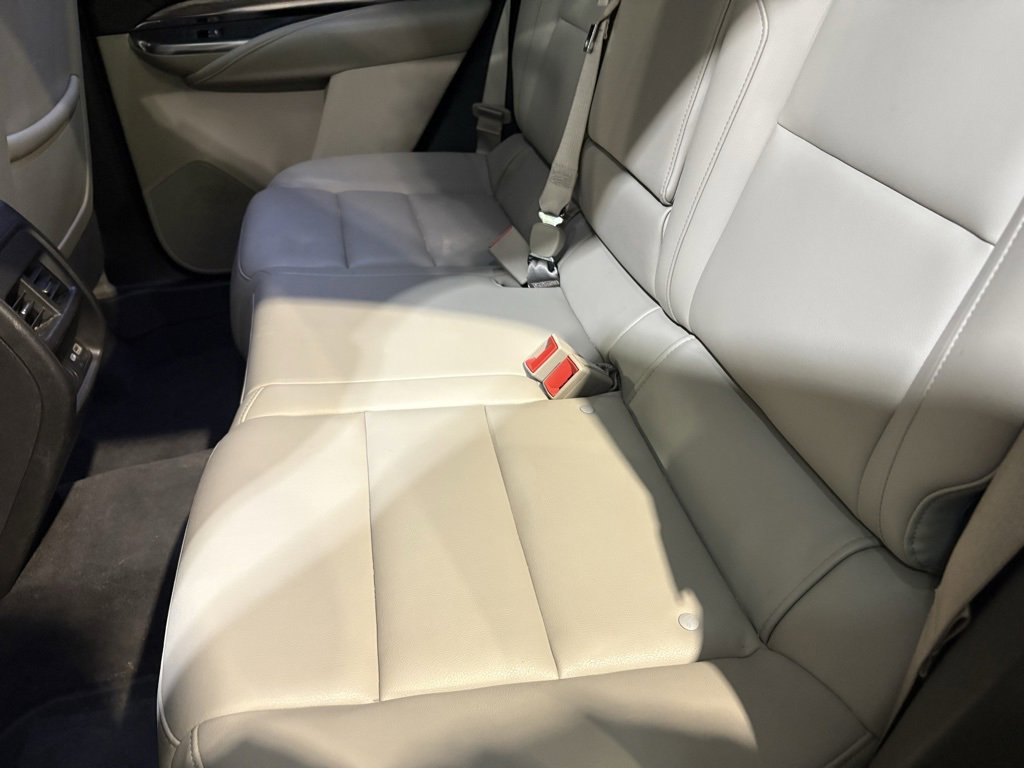 Used 2019 Cadillac XT4 Luxury w/ Cold Weather Package image 35