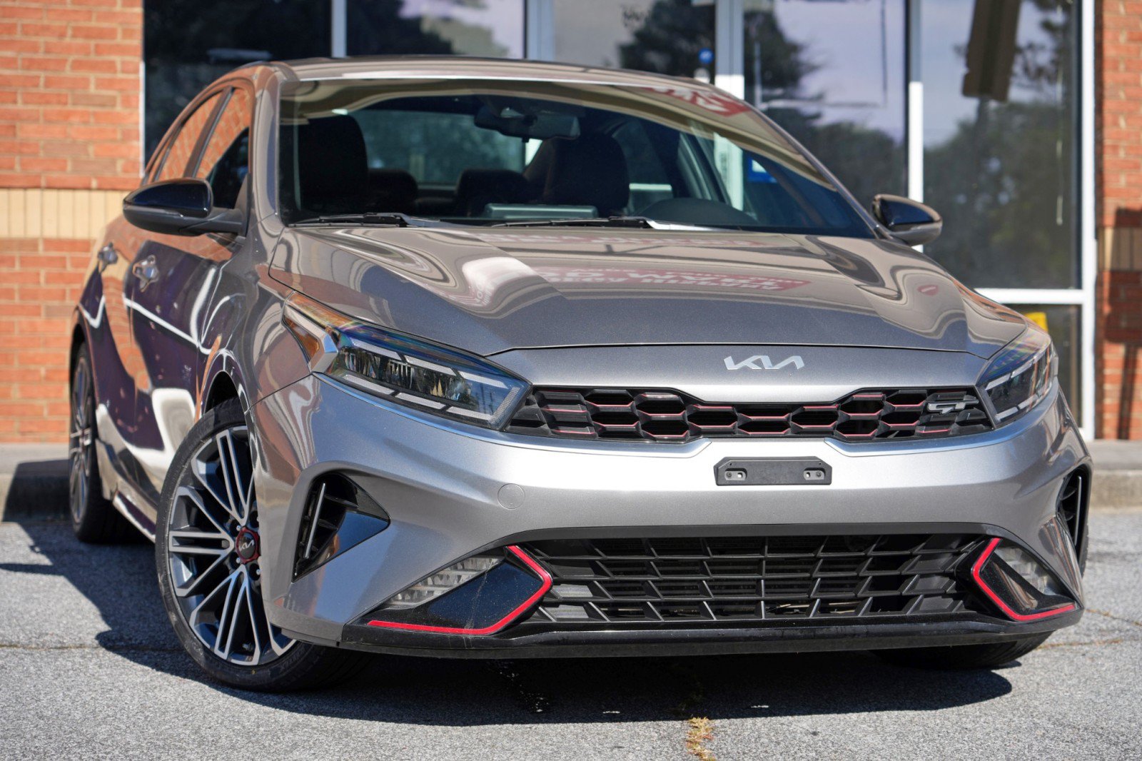 Used 2022 Kia Forte GT FWD image 2