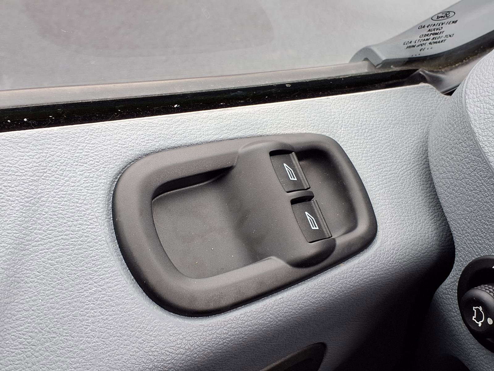Used 2019 Ford Transit 150 XLT RWD image 27