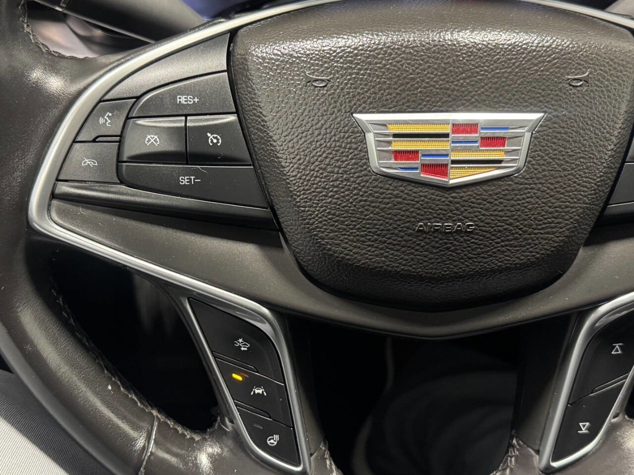 Used 2017 Cadillac XT5 Premium Luxury AWD/4WD image 35