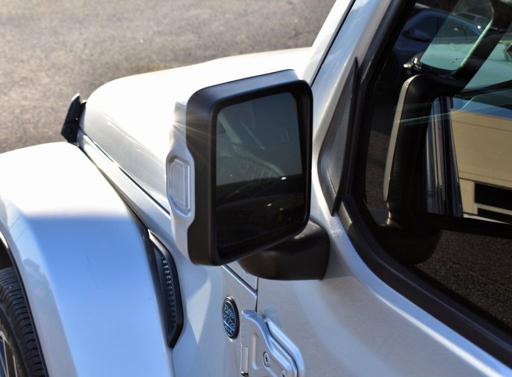 Used 2022 Jeep Wrangler Unlimited Sahara image 13